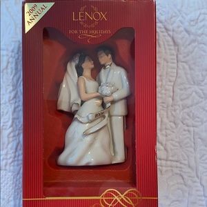 2009 Lenox Bride and Groom ornament